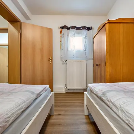 アパート Dini's Ferienwohnung