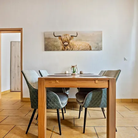 Dini's Ferienwohnung * ヴンストルフ