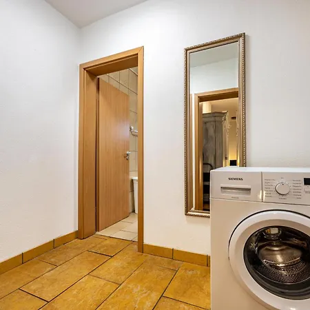 Dini's Ferienwohnung *